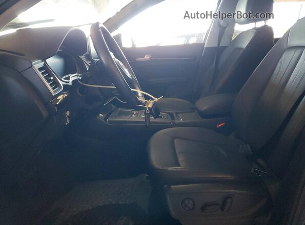 WA1F2AFY5L2054761 2020 AUDI Q5 Серый Вид салона спереди