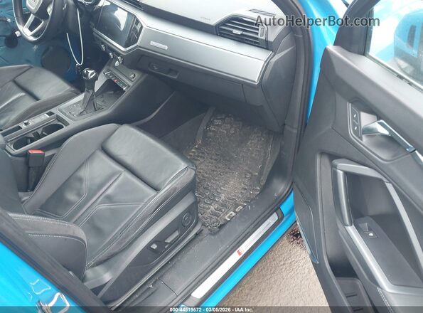 WA1FECF36L1023581 2020 AUDI Q3 Blue Widok wnętrza z przodu