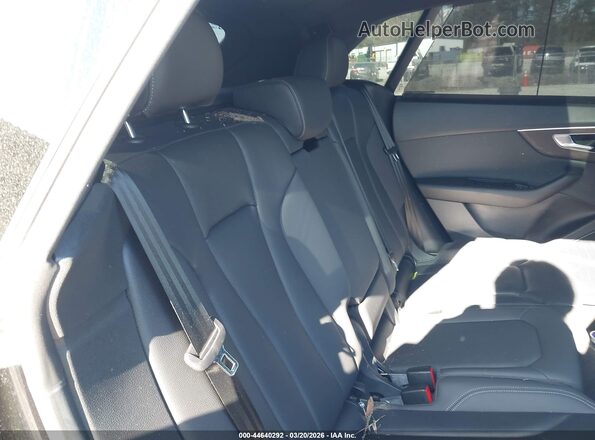 WA1FVAF1XLD020085 2020 AUDI Q8 Black VIN կոդի պիտակի տեսք