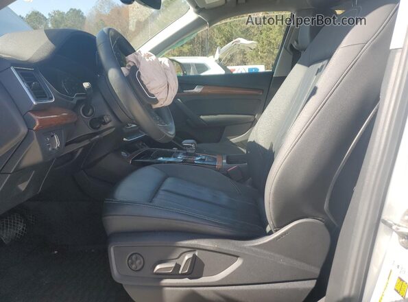 WA1GAAFY6P2139346 2023 AUDI Q5 White Vista interior delantera
