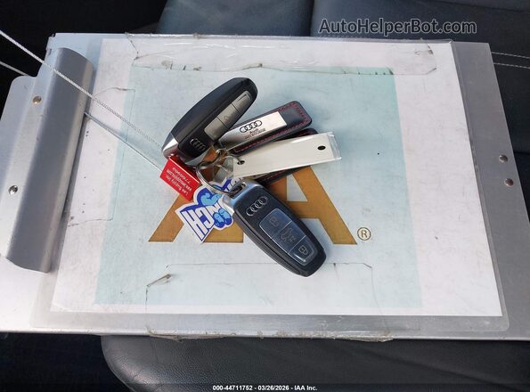 WA1H2BFZ8NP016907 2022 AUDI Q4 Black Dashboard view
