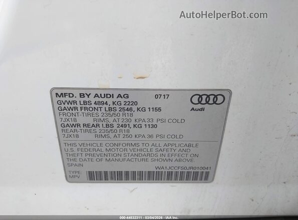 WA1JCCFS0JR010041 2018 AUDI Q3 White Вид підкапотного простору