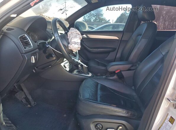 WA1JCCFS0JR030984 2018 AUDI Q3 White Вид салону спереду