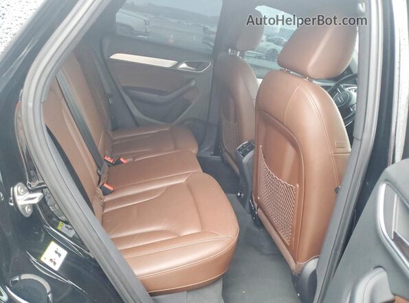 WA1JCCFS7JR025913 2018 AUDI Q3 Black Rear seats view