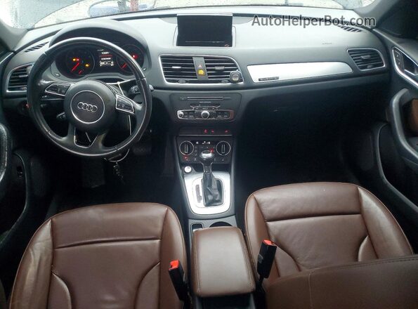 WA1JCCFS7JR025913 2018 AUDI Q3 Black Dashboard view
