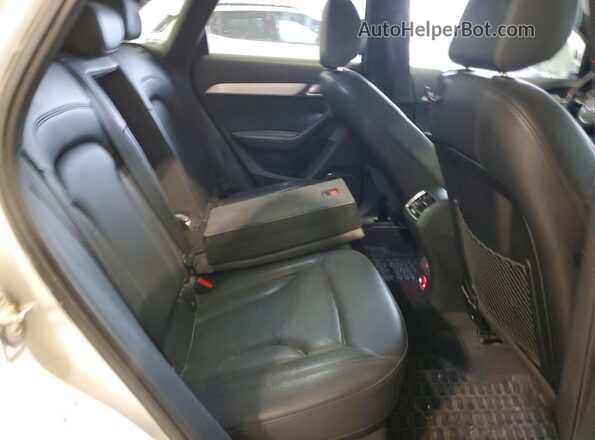 WA1JCCFSXJR030345 2018 AUDI Q3 White Vista interior trasera