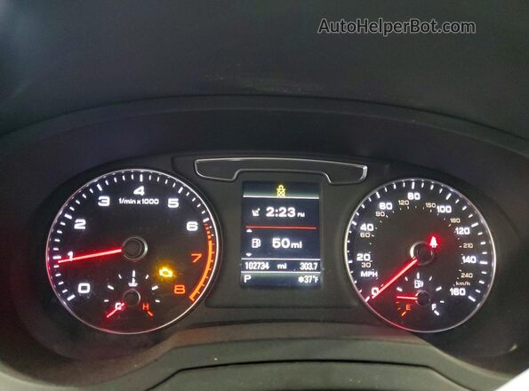 WA1JCCFSXJR030345 2018 AUDI Q3 White Vista del cuadro de instrumentos