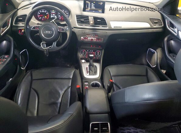 WA1JCCFSXJR030345 2018 AUDI Q3 White Vista del salpicadero
