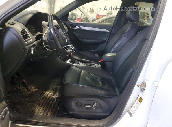 WA1JCCFSXJR030345 2018 AUDI Q3 White Vista interior delantera