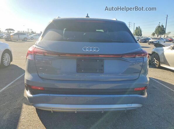 WA1K2BFZ3PP059205 2023 AUDI Q4 Gray Widok z tyłu