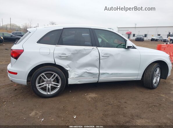 WA1L2AFP0HA048924 2017 AUDI Q5 White Սալոնի հետևի տեսք