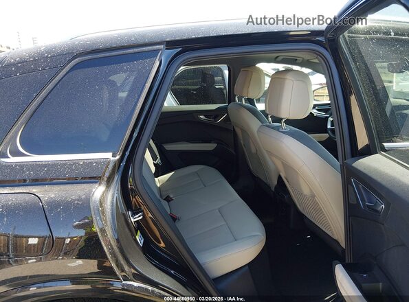 WA1L2BFZ7PP035705 2023 AUDI Q4 Черный Вид наклейки с VIN-кодом
