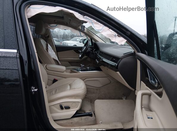 WA1LAAF70JD035324 2018 AUDI Q7 Черный Вид салона спереди
