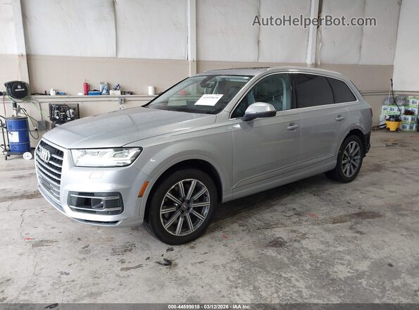 WA1LAAF75HD033398 2017 AUDI Q7 Silver Առջևի ձախ երեք քառորդ տեսարան