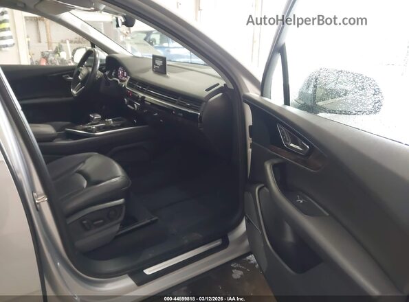 WA1LAAF75HD033398 2017 AUDI Q7 Silver Սալոնի դիմացի տեսք