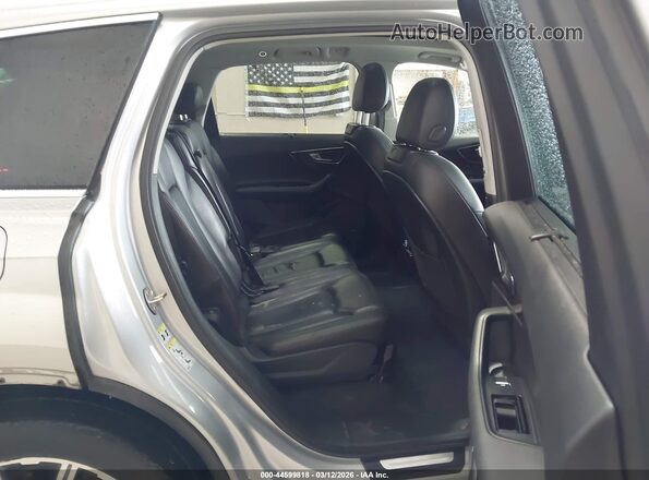WA1LAAF75HD033398 2017 AUDI Q7 Silver VIN կոդի պիտակի տեսք