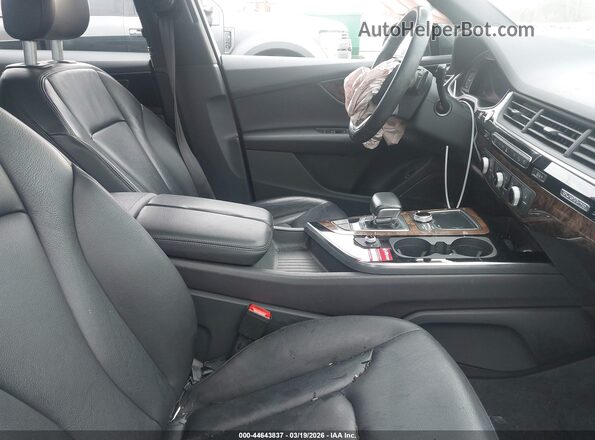 WA1LAAF75JD043578 2018 AUDI Q7 Gray Widok wnętrza z przodu