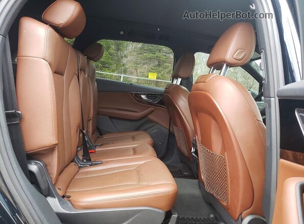 WA1LAAF78HD036053 2017 AUDI Q7 Black Вид задньої частини салону