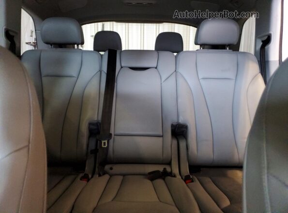 WA1LAAF79KD007474 2019 AUDI Q7 Black Rear seats view
