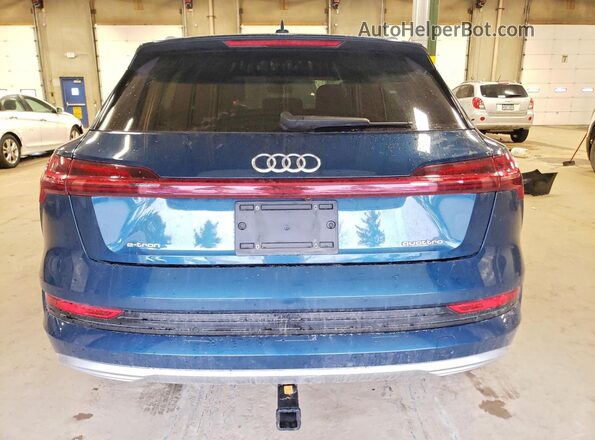 WA1LAAGE0NB008235 2022 AUDI E-TRON Blue Widok z tyłu
