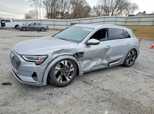 WA1LAAGE2NB033685 2022 AUDI E-TRON Silver Передня ліва чверть