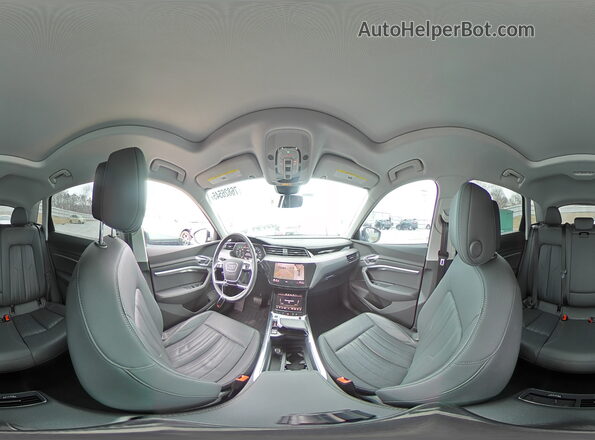 WA1LAAGE2NB033685 2022 AUDI E-TRON Silver Панорамний вид салону 360°