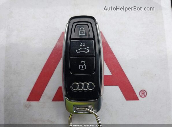 WA1LAAGE3NB032335 2022 AUDI E-TRON Серый Вид панели приборов