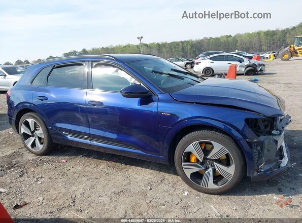 WA1LAAGE5NB014726 2022 AUDI E-TRON Dark Blue უკანა სალონის ხედი
