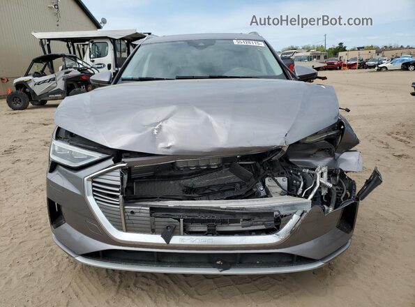 WA1LAAGE8KB024677 2019 AUDI E-TRON Gray წინა ხედი
