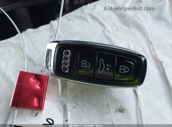 WA1LAAGE8PB018837 2023 AUDI E-TRON Белый Вид панели приборов
