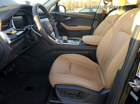 WA1LCBF73SD000598 2025 AUDI Q7 Black Widok wnętrza z przodu