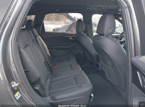 WA1LCBF76SD002927 2025 AUDI Q7 Серый Вид наклейки с VIN-кодом