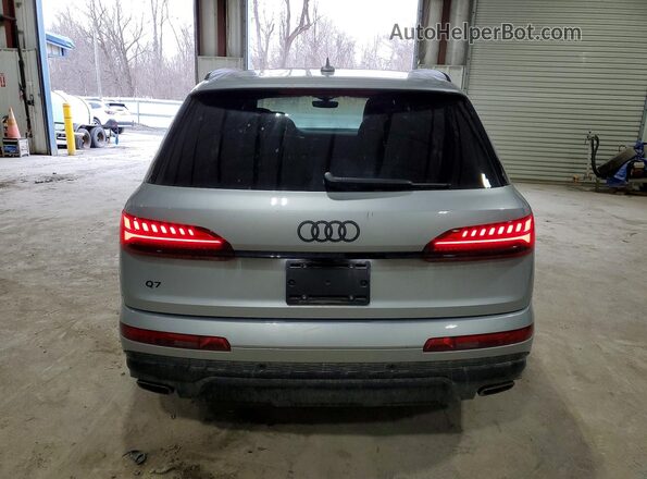 WA1LCBF7XSD015048 2025 AUDI Q7 Silver Widok z tyłu
