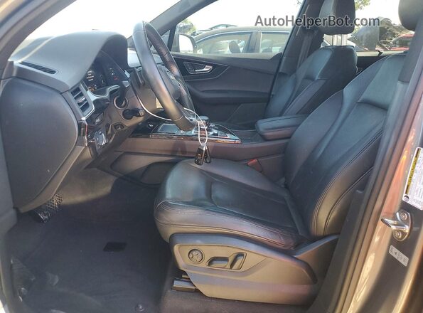 WA1LHAF72HD053183 2017 AUDI Q7 Gray წინა სალონის ხედი