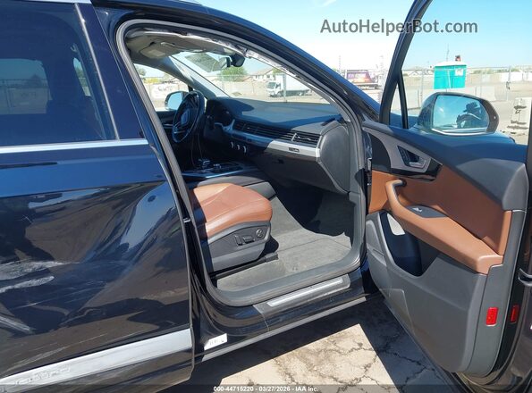 WA1LHAF73JD006265 2018 AUDI Q7 Dark Blue Вид салона спереди