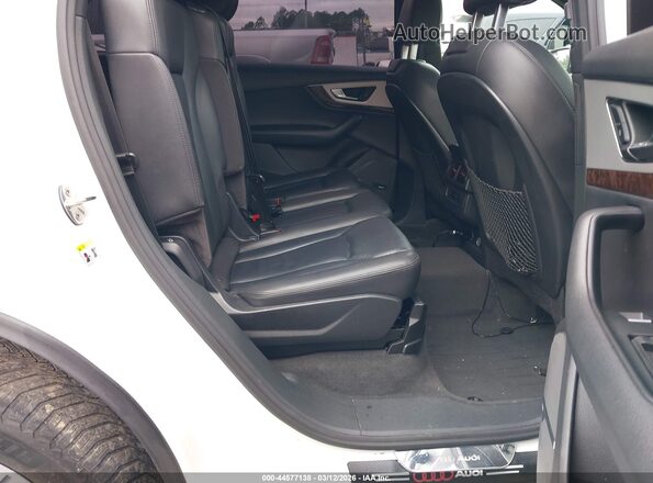 WA1LHAF75JD045035 2018 AUDI Q7 White Вид наклейки з VIN-кодом