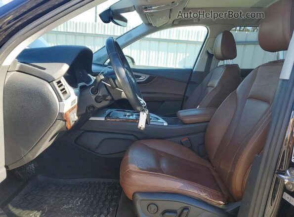 WA1LHAF77KD043000 2019 AUDI Q7 Черный Вид салона спереди