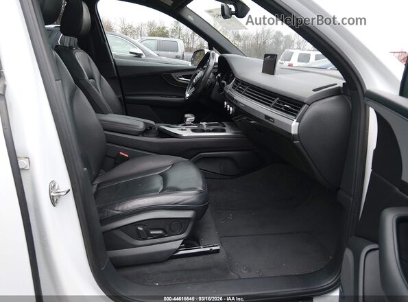 WA1LHAF79JD050612 2018 AUDI Q7 White Вид салону спереду