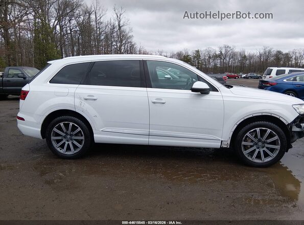 WA1LHAF79JD050612 2018 AUDI Q7 White Вид задньої частини салону