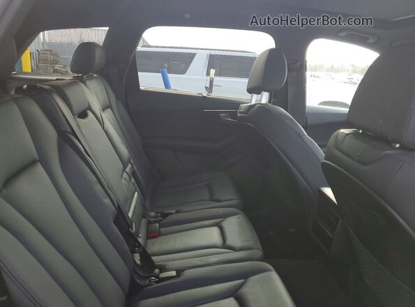 WA1LJBF71ND001033 2022 AUDI Q7 Beige Вид задньої частини салону