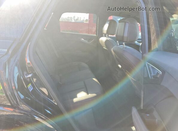 WA1LUBFZ4RP040860 2024 AUDI Q4 Черный Вид задней части салона