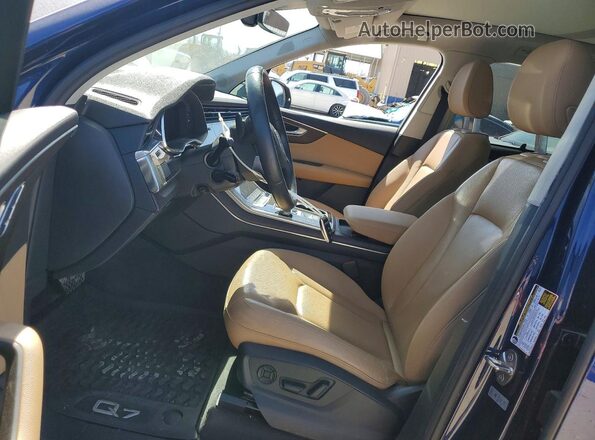 WA1LXAF77LD010261 2020 AUDI Q7 Синий Вид салона спереди