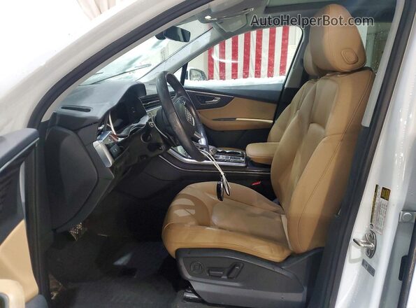 WA1LXAF79MD028553 2021 AUDI Q7 Белый Вид салона спереди