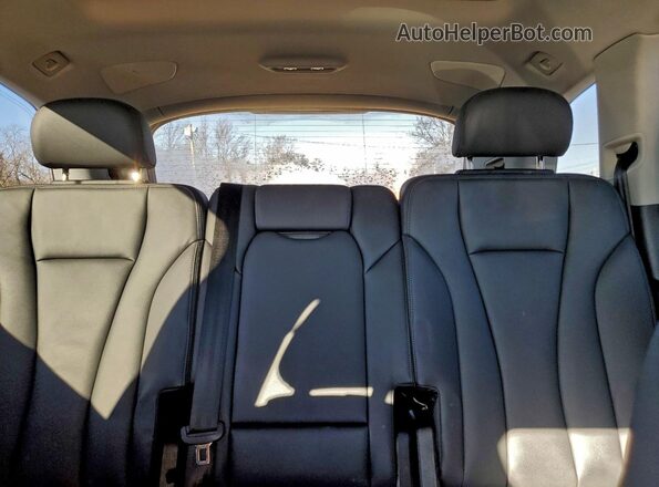 WA1LXBF77PD002902 2023 AUDI Q7 Серый Вид задних сидений