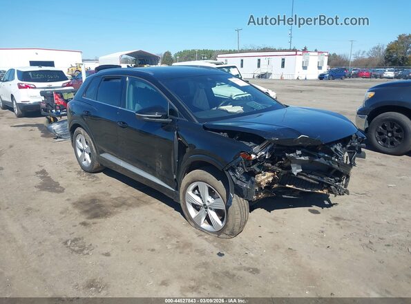 WA1MUBFZ8RP046049 2024 AUDI Q4 Черный Передняя правая четверть