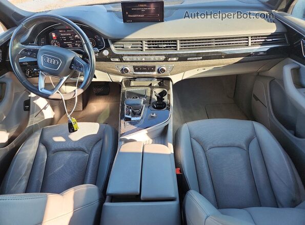 WA1VAAF70JD050558 2018 AUDI Q7 Черный Вид панели приборов