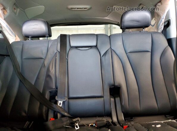 WA1VAAF70KD011602 2019 AUDI Q7 Silver უკანა სავარძლების ხედი