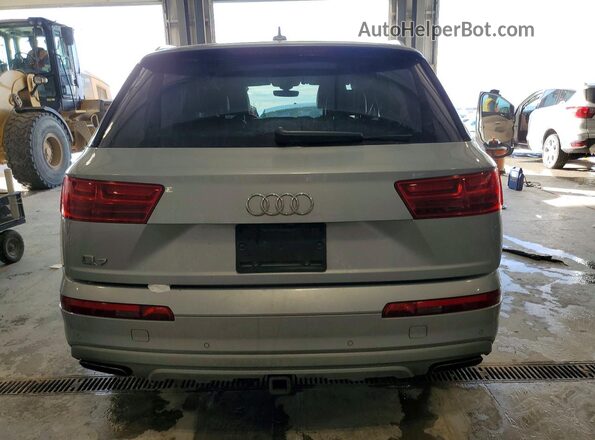 WA1VAAF70KD011602 2019 AUDI Q7 Silver უკანა ხედი