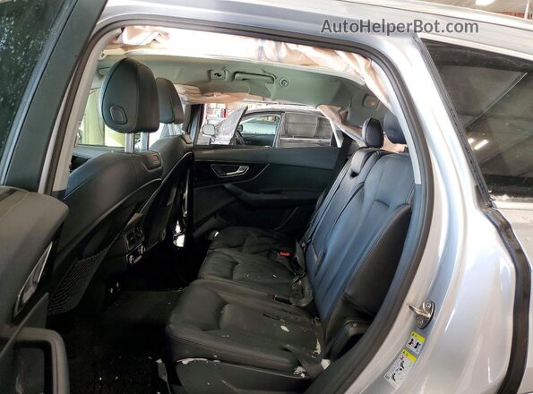 WA1VAAF70KD011602 2019 AUDI Q7 Silver უკანა სალონის ხედი