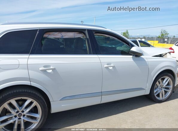 WA1VAAF71JD045840 2018 AUDI Q7 White Widok wnętrza 360 stopni